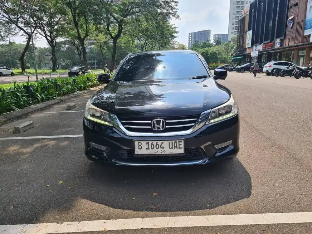 Honda Accrod VTIL AT 2014