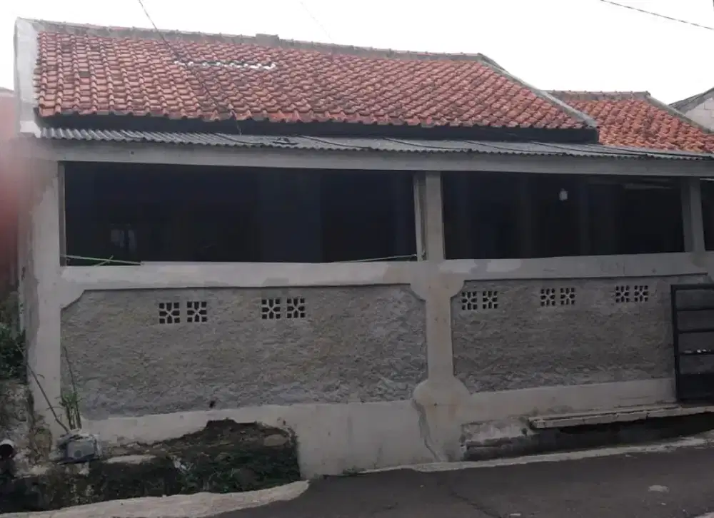Dijual Rumah plus kontrakan Pondok Benda, Pamulang, lokasi strategis
