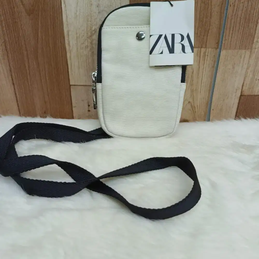 Di jual  Tas Slempang Wanita  Zara