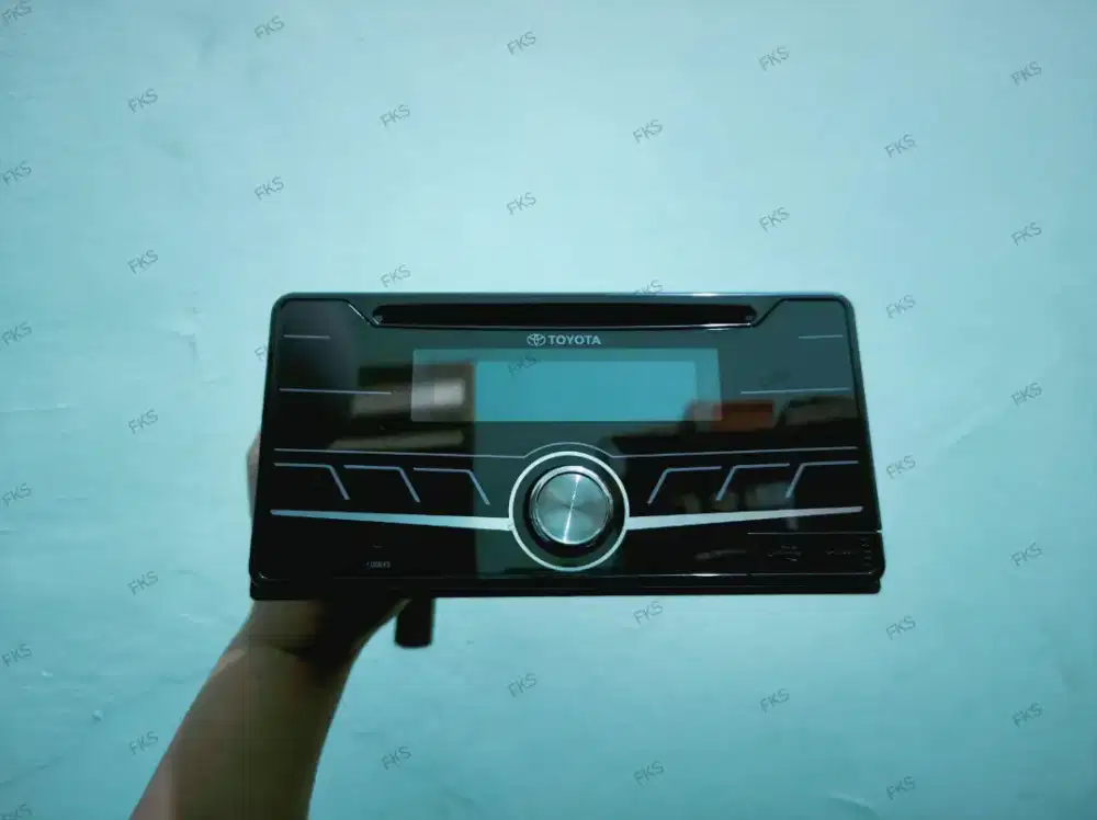 CD Musik, Radio, Bluetooth Original Innova Luxury, Berfungsi Normal