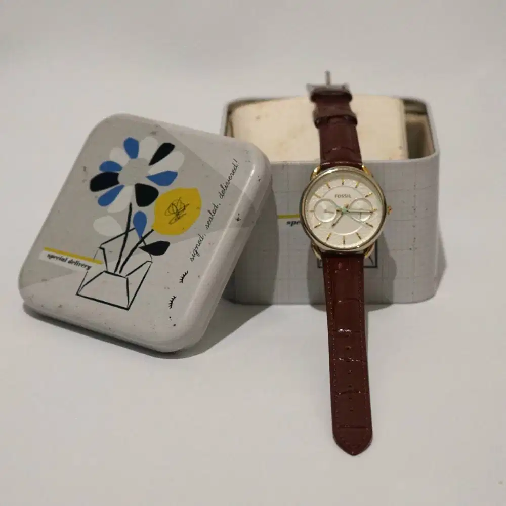 Preloved Jam Tangan Wanita Fossil ES4006 Original