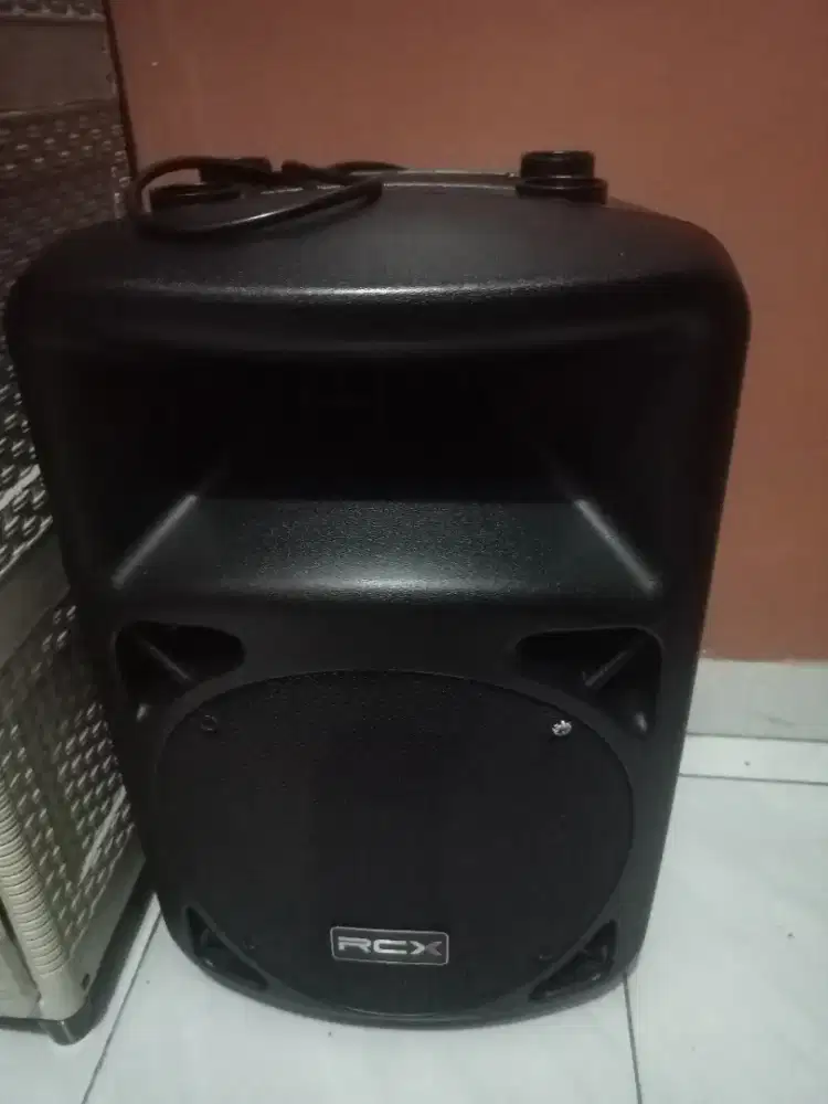 Speaker bluetooth