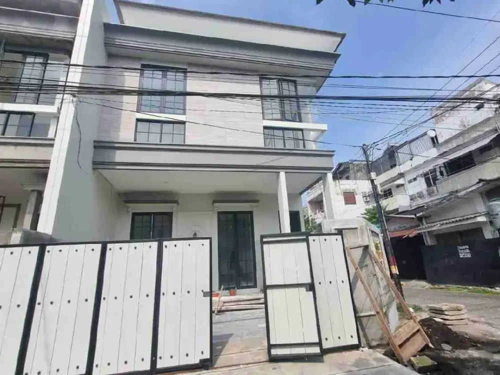 Dijual Rumah Hook Baru Gress Wiyung Taman Pondok Indah Surabaya