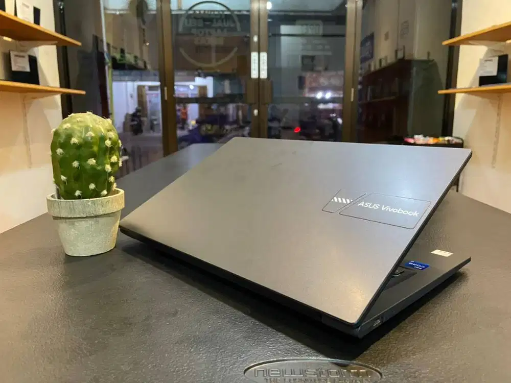 ASUS VIVOBOOK A1404VA // CORE i7GEN13 // GARANSI RESMI