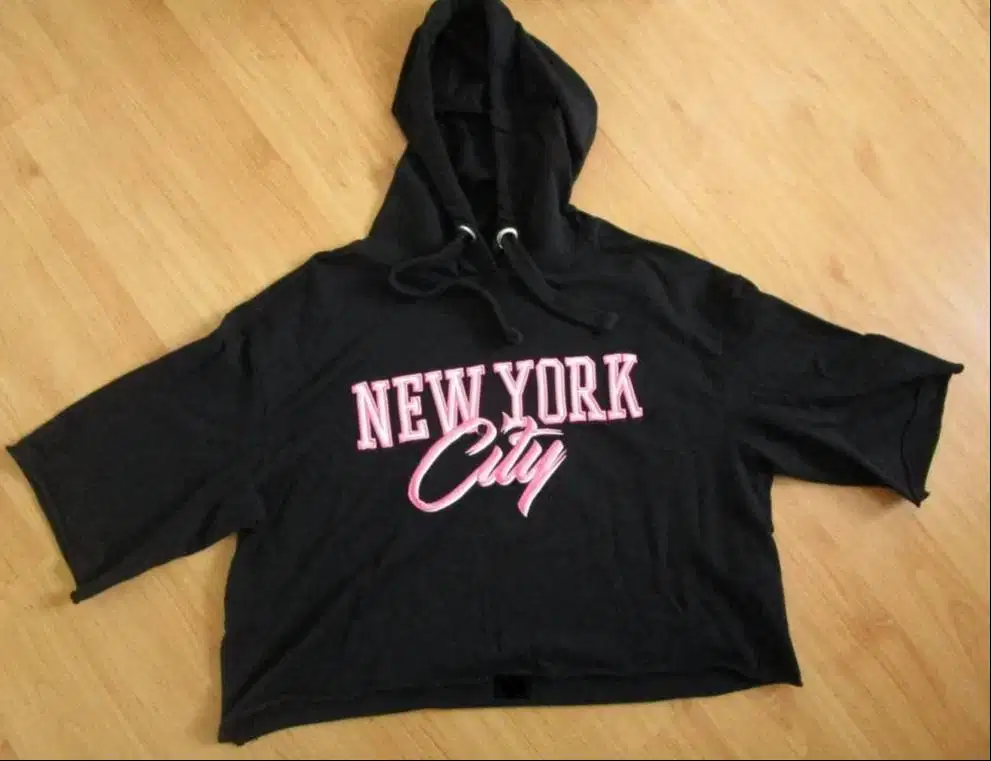 H&M Hoodie shirt Hitam size M