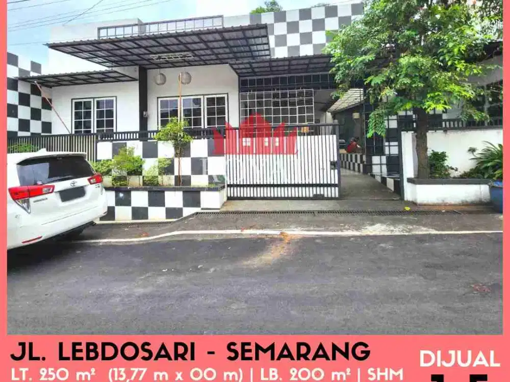 djual rumah luas ,bagus ,mewah ,harga murah