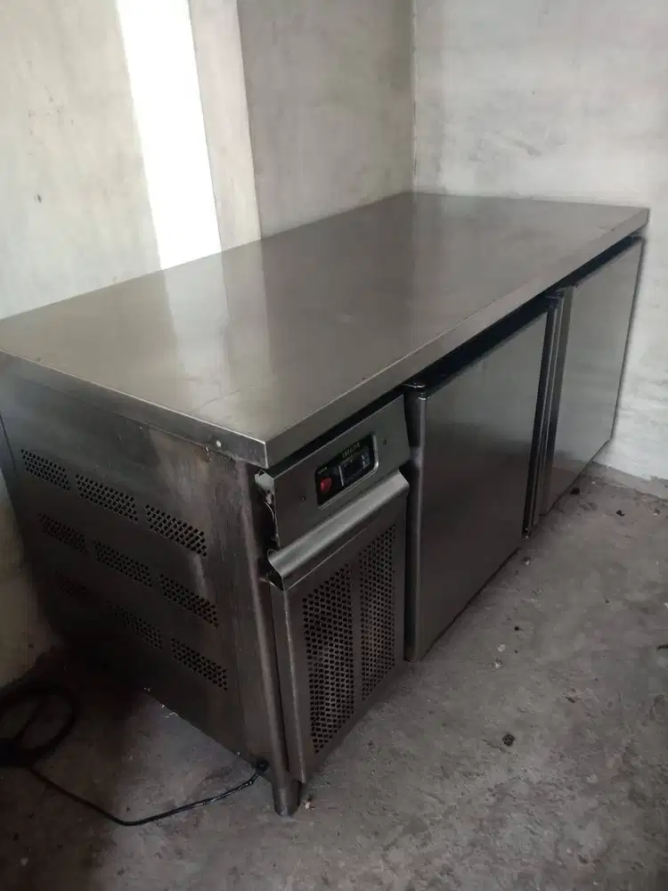 Undercounter Chiller Berjaya Sambikerep