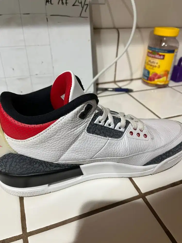 Air Jordan 3 Retro SE Fire Red Denim