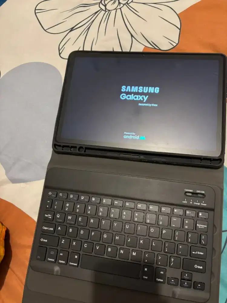 Samsung Galaxy Tab A9+ 5G 8/128GB plus Keyboard