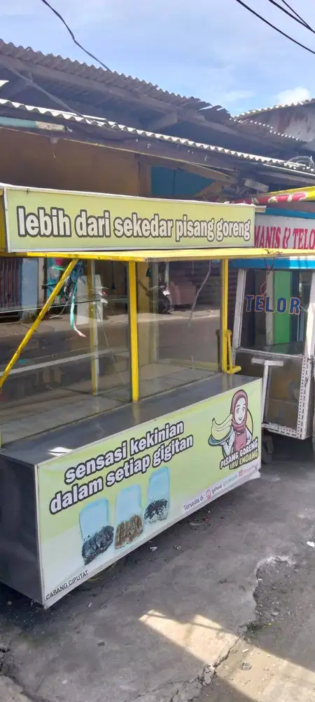 gerobak besi keramik bekas