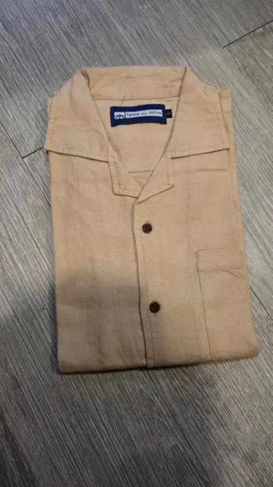 Tenue de attire Large