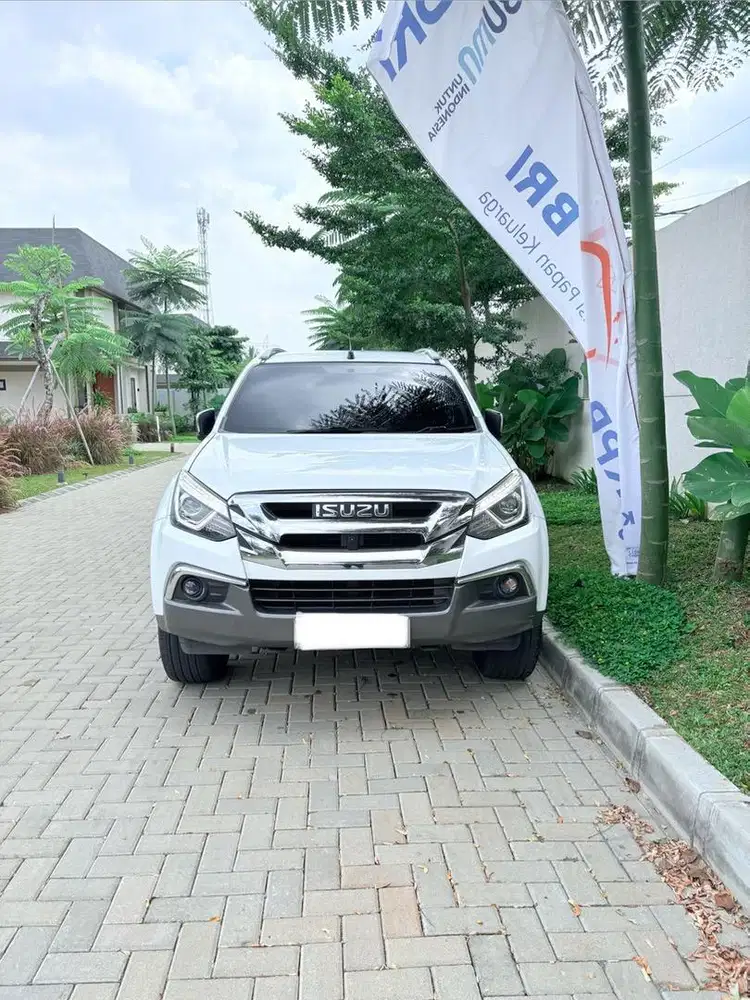 Dijual Isuzu MUX 2019 Premiere – Top Spec!
