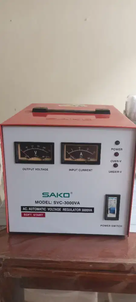 Stabiliser SAKO 3000 VA