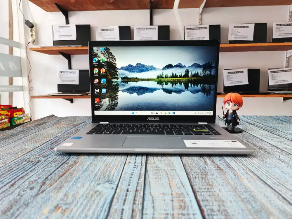 Laptop Second ASUS E410KA/Pentium Silver N6000/ RAM 4 GB