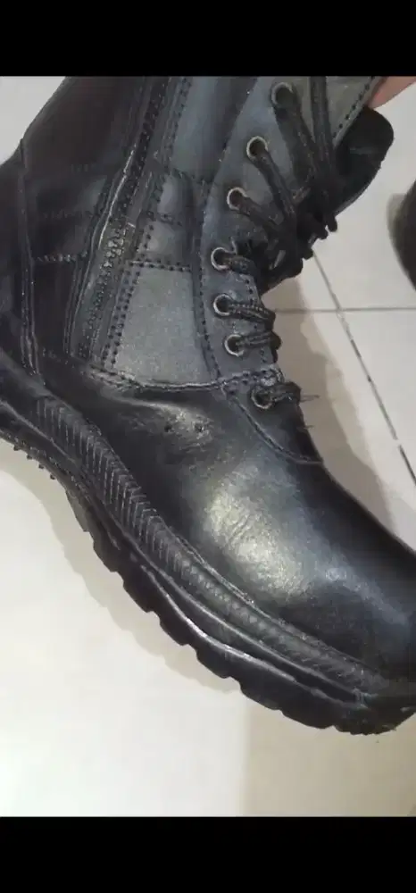 Di jual sepatu PDL Tni, Polisi, Security
