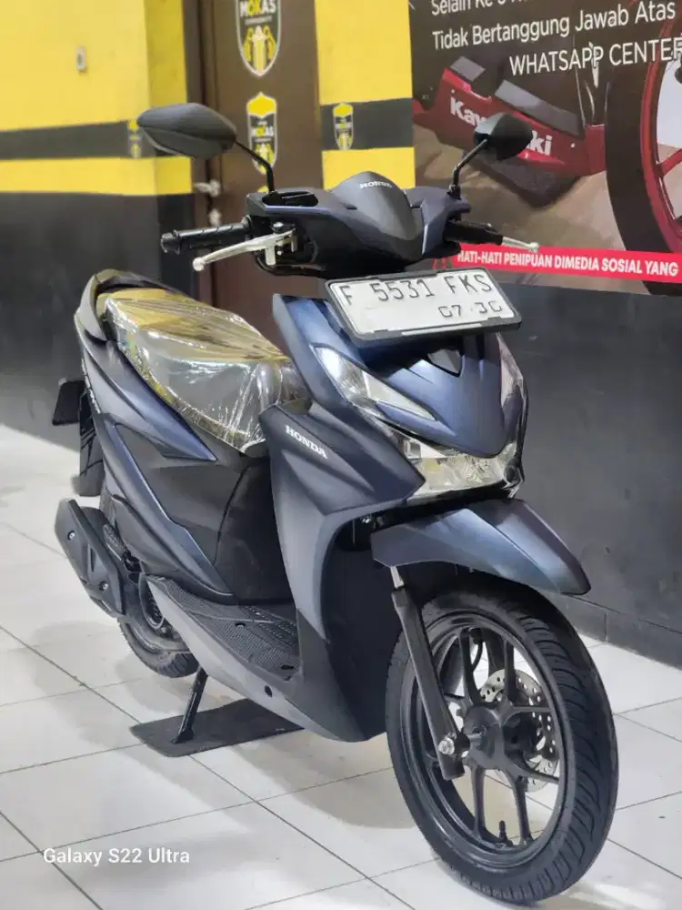 BEAT DELUXE SMARTKEY KM 7K THN 2025  TANPA DP 0(PUTRA TUNGGAL MOTOR)