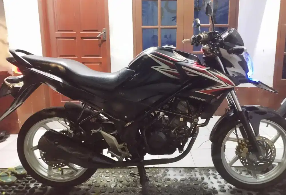 Honda Cb150R Streetfire