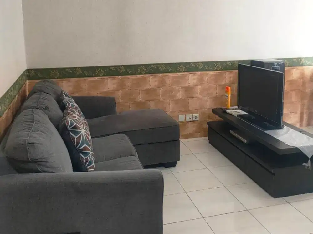 Jual Apartemen Sudirman Park 2 Kamar Tidur Lantai Tinggi