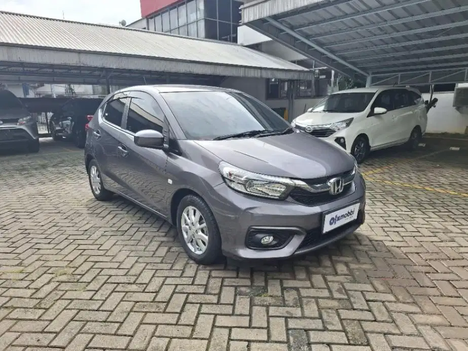 LOW DP Honda Brio Satya 1.2 E Bensin-MT 2023 DKT