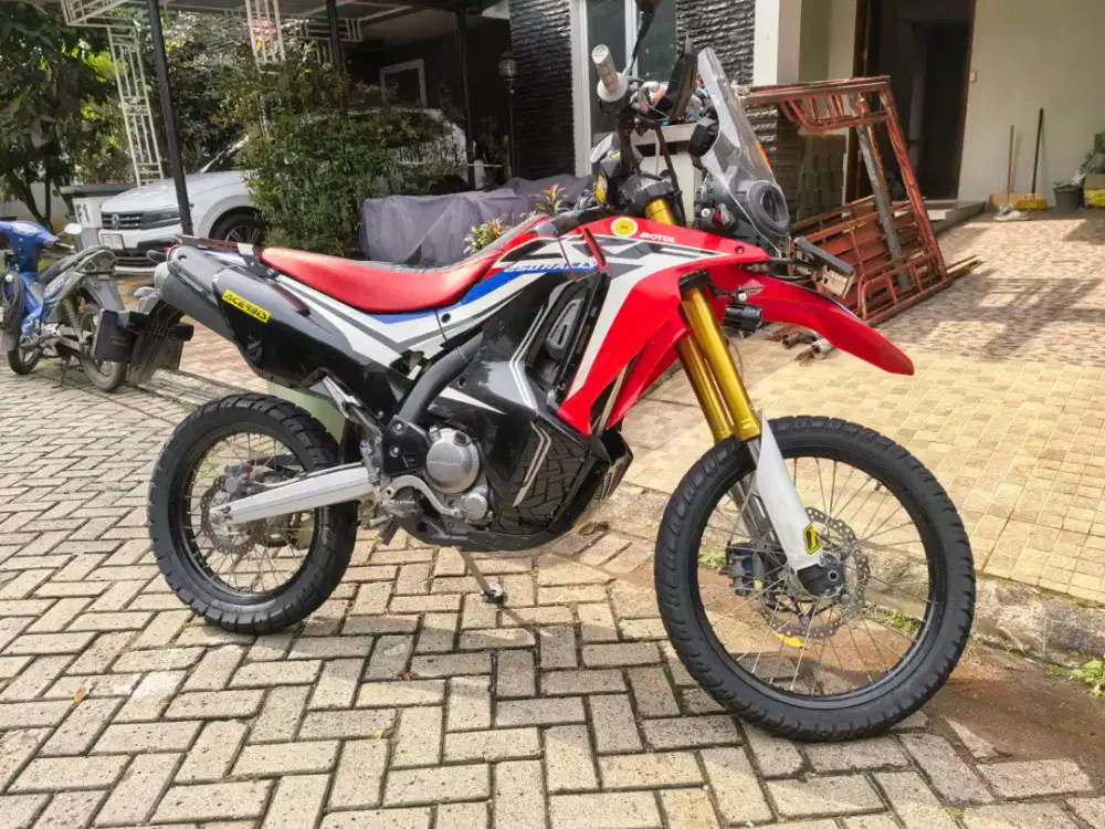 Honda crf 250 rally super condition 2017