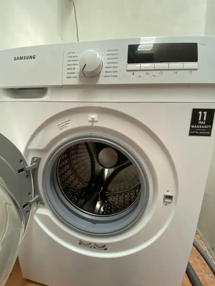 mesin cuci samsung front loading 7kg(jarang pemakaian)