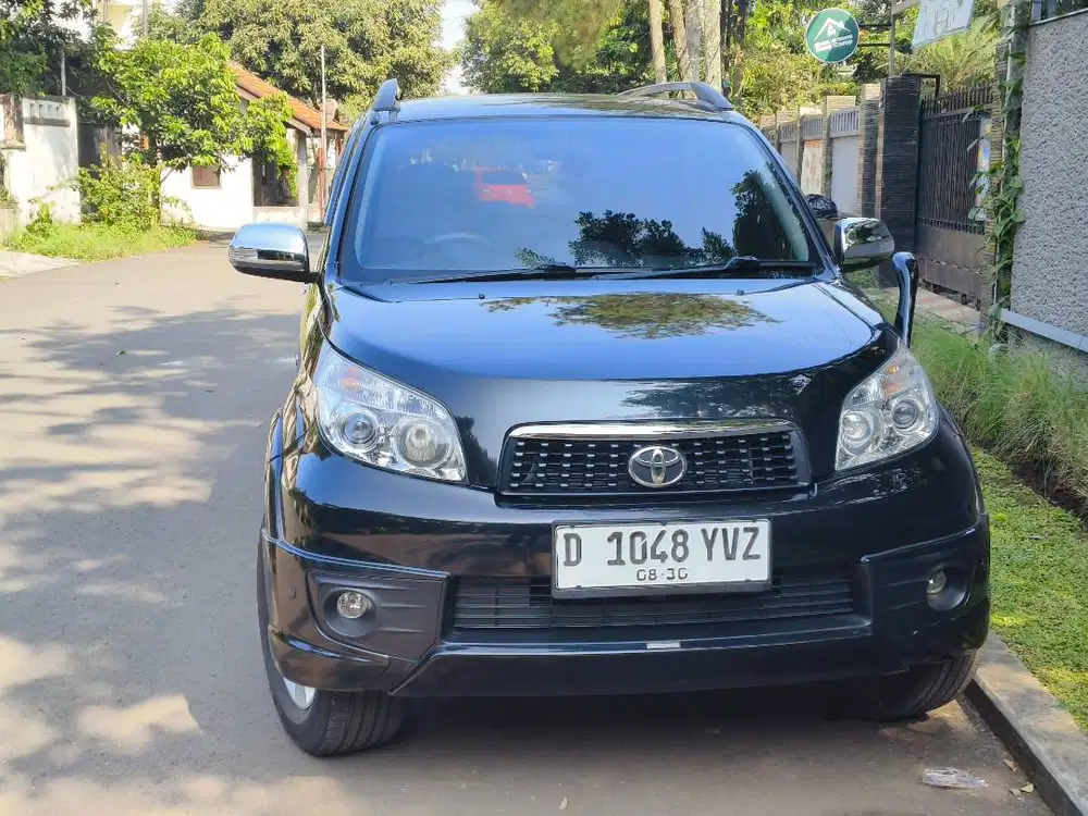 toyota rush S trd sportivo mt manual 2014 hitam mulus bandung