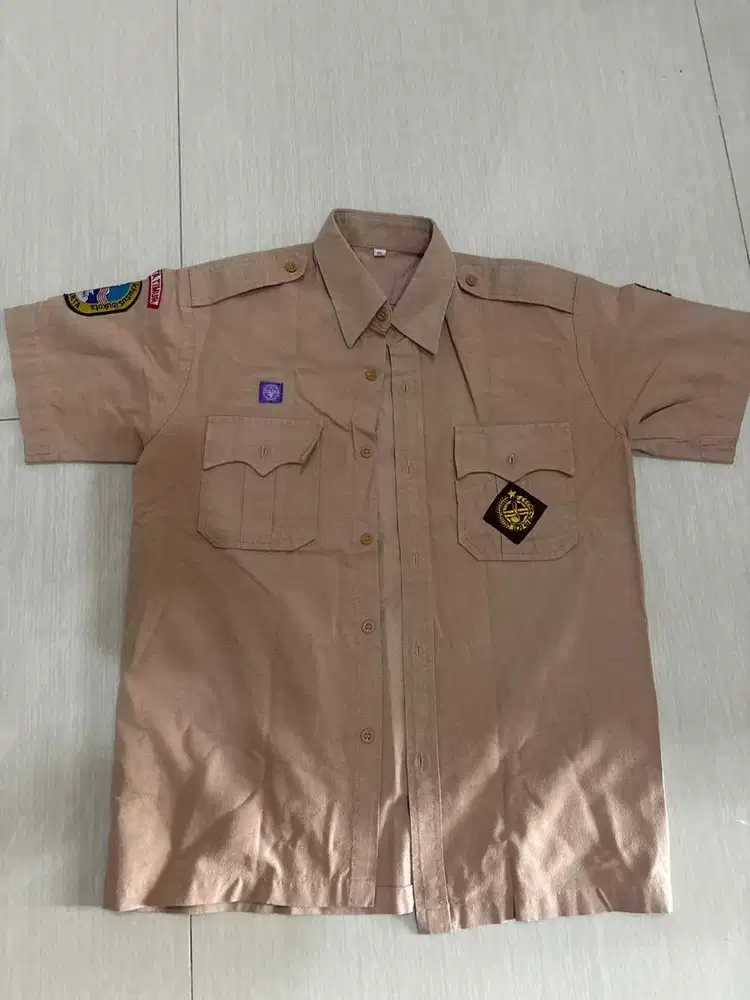 Baju Pramuka sekolah