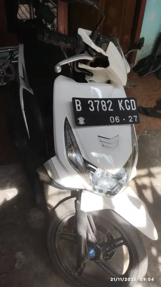 Beat putih karbu thn 2012