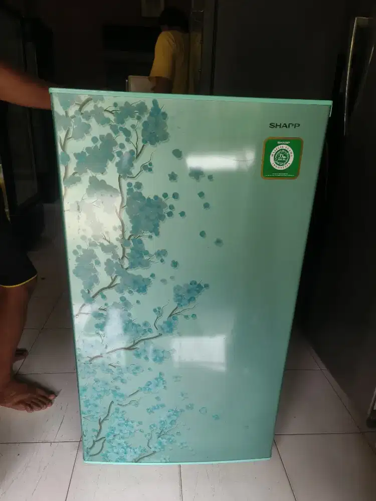 Kulkas Sharp 1 Pintu Ori segel