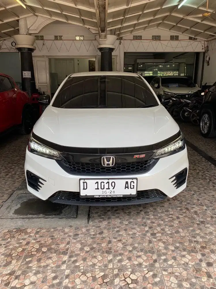 Honda City Hatchback 1.5 RS Sensing CVT Metik