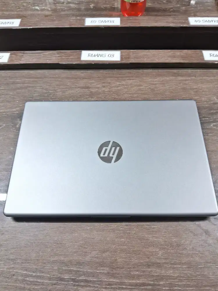 Laptop HP Probook 240 G10