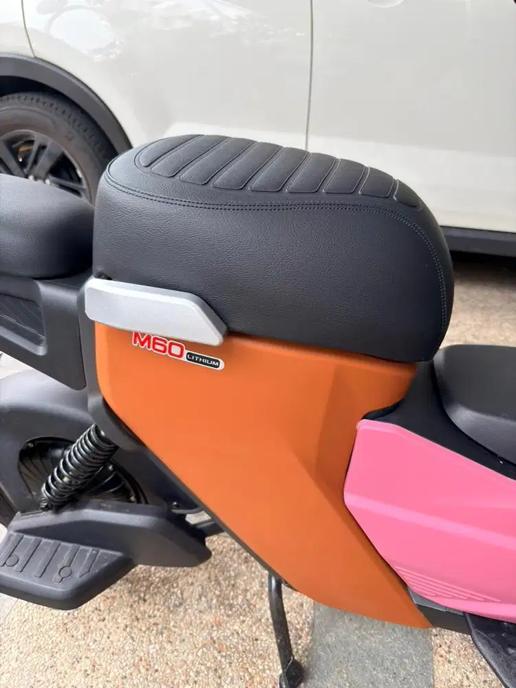 uwinfly m60 lithium adv like new