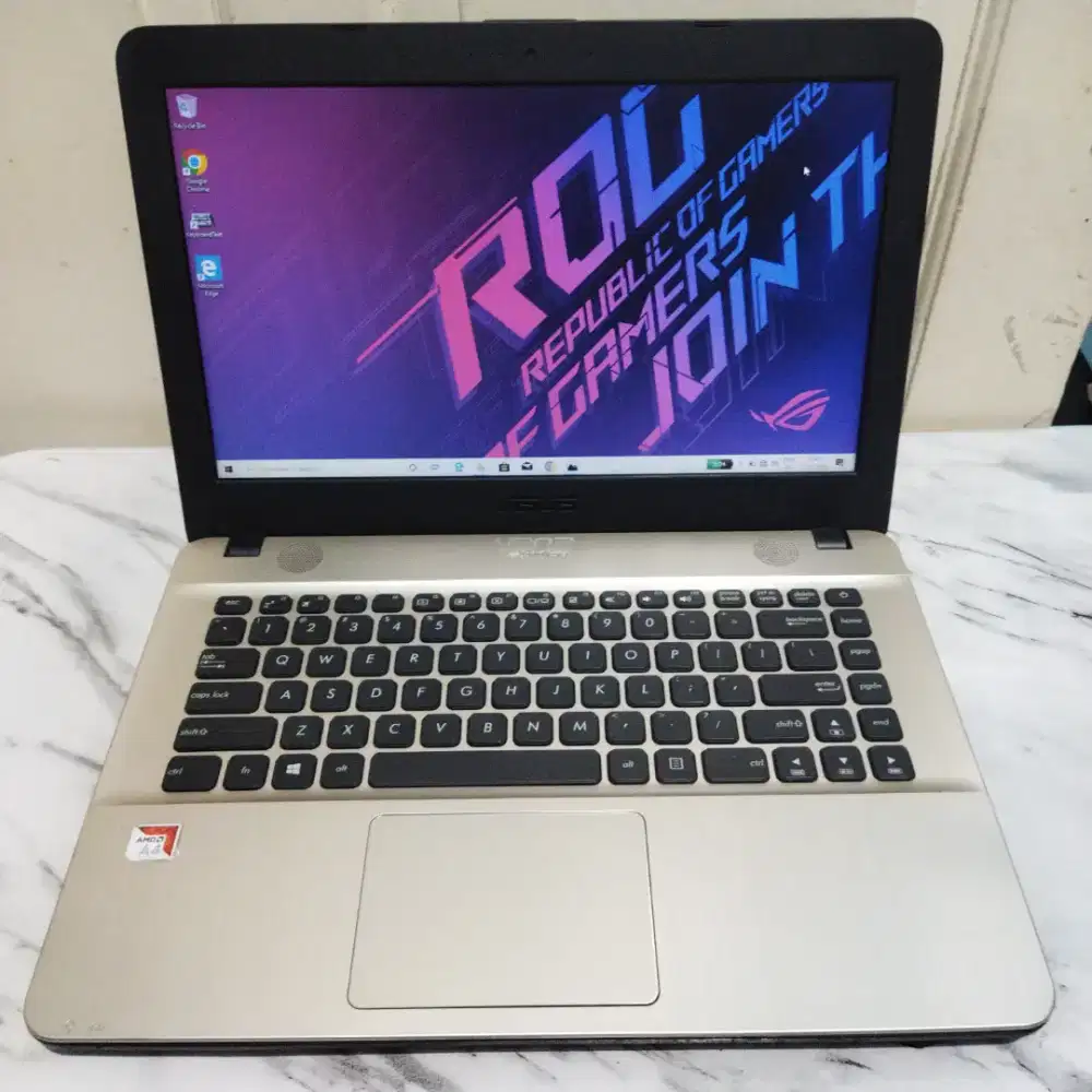 Laptop ASUS vivoboox A4-9125 windows original