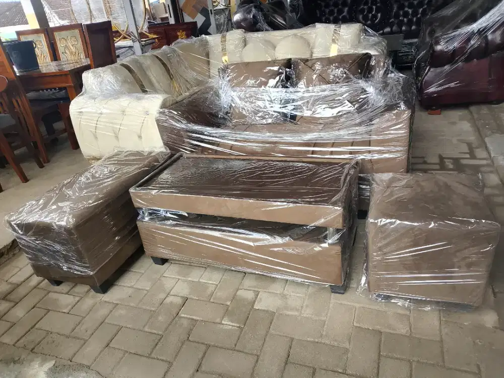 Sofa Retro Minimalis + Meja