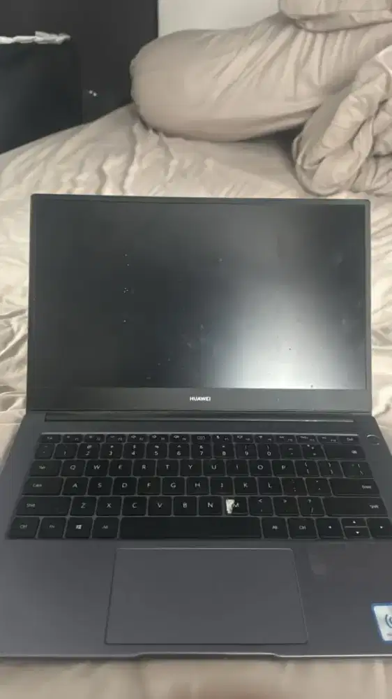 Dijual laptop murah huawei ryzen 7