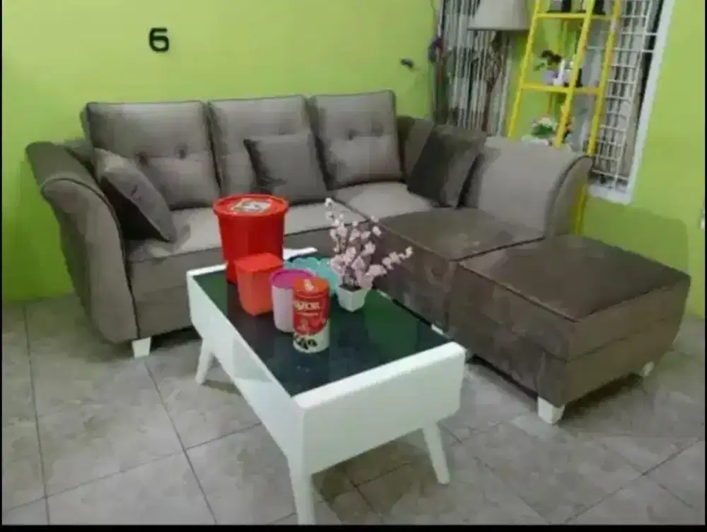 Sofa L sudut putus puk dan meja
