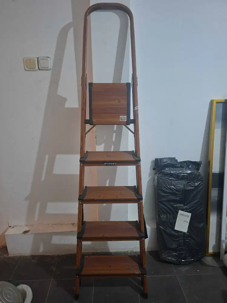 Jual Rugi Tangga Lipat Aluminium 5 Wide Steps Motif Kayu Krisbow