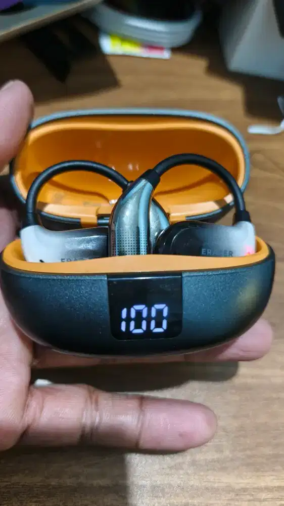 TWS ERAZER XT66 PRO AI TRANSLATOR