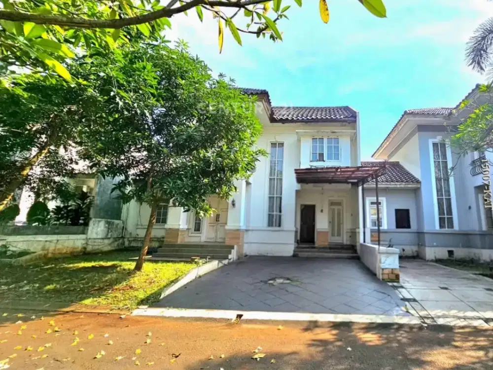 Dijual rumah di dalam cluster Premium Ada kolam renang di dalam cluster