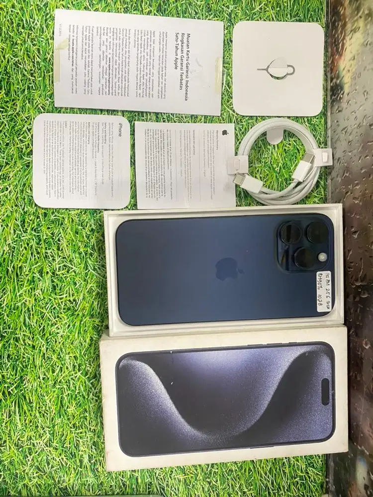 Iphone 15pro max 256gb bh 90% iBox lenkap orig an,ga da minus mulusss