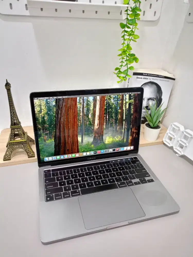 MACBOOK PRO TOUCHBAR 2020 CHIP M1 8/256 SEC