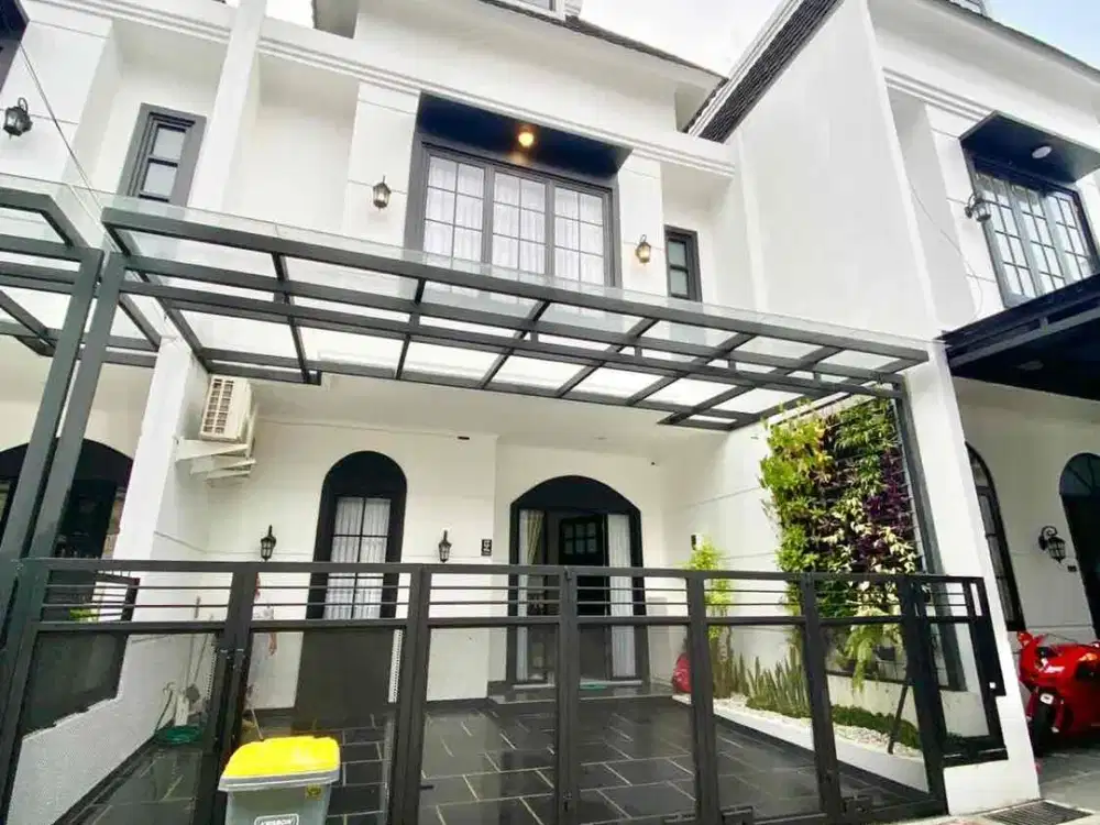 Dijual cepat rumah siap huni bagus dan ada pool tinggal bawa baju