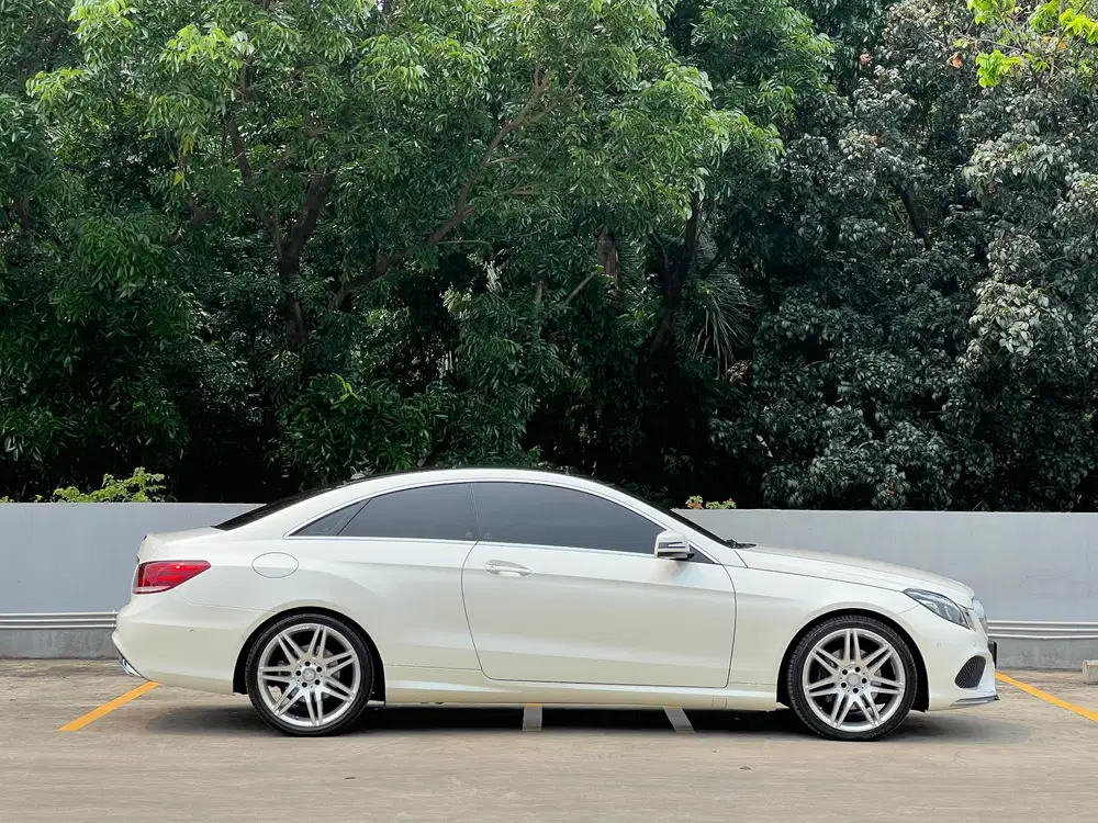 Mercedes-Benz E250 AMG COUPE 2013