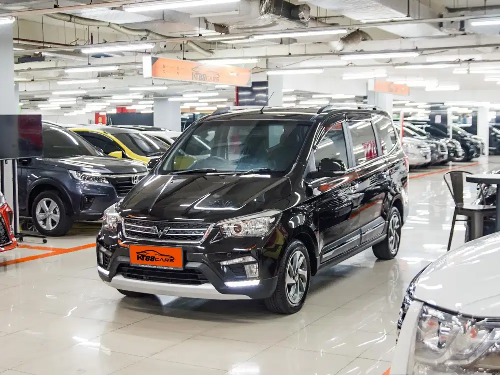 Wuling Confero S Lux ACT 2019 Hitam