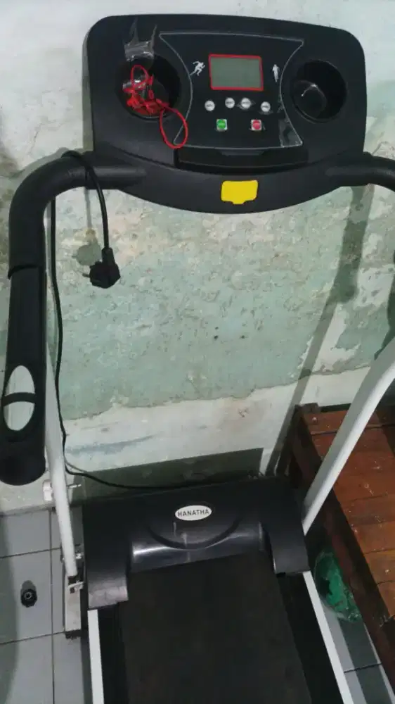 treadmil merek hanatha