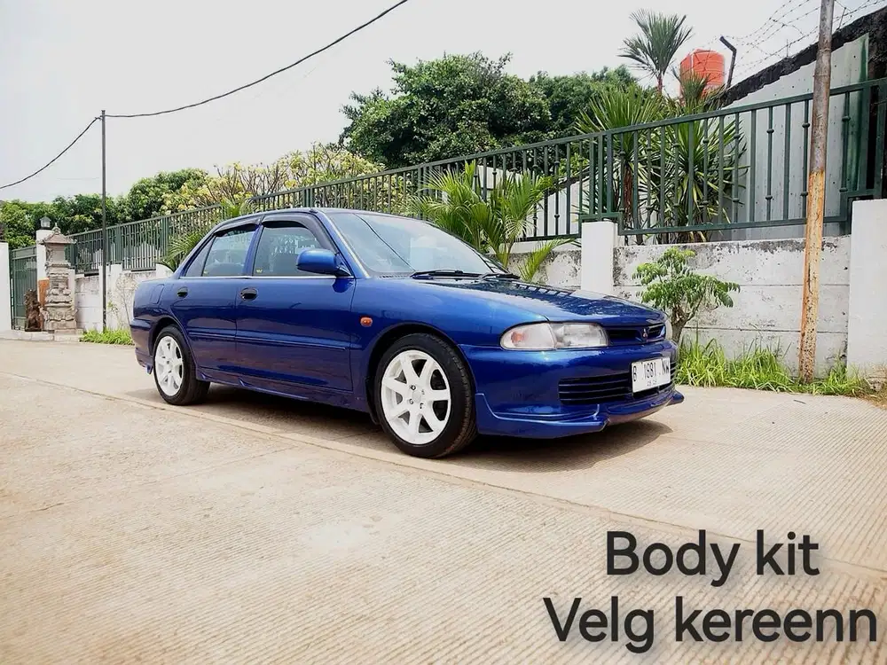 Mitsubishi Lancer 1993 Bensin