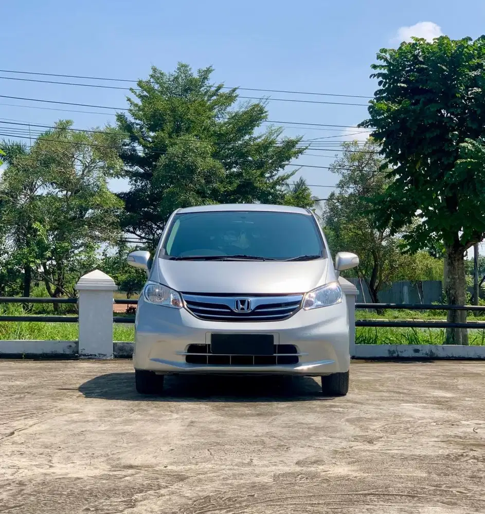 Honda Freed 1.5 E PSD AT 2012