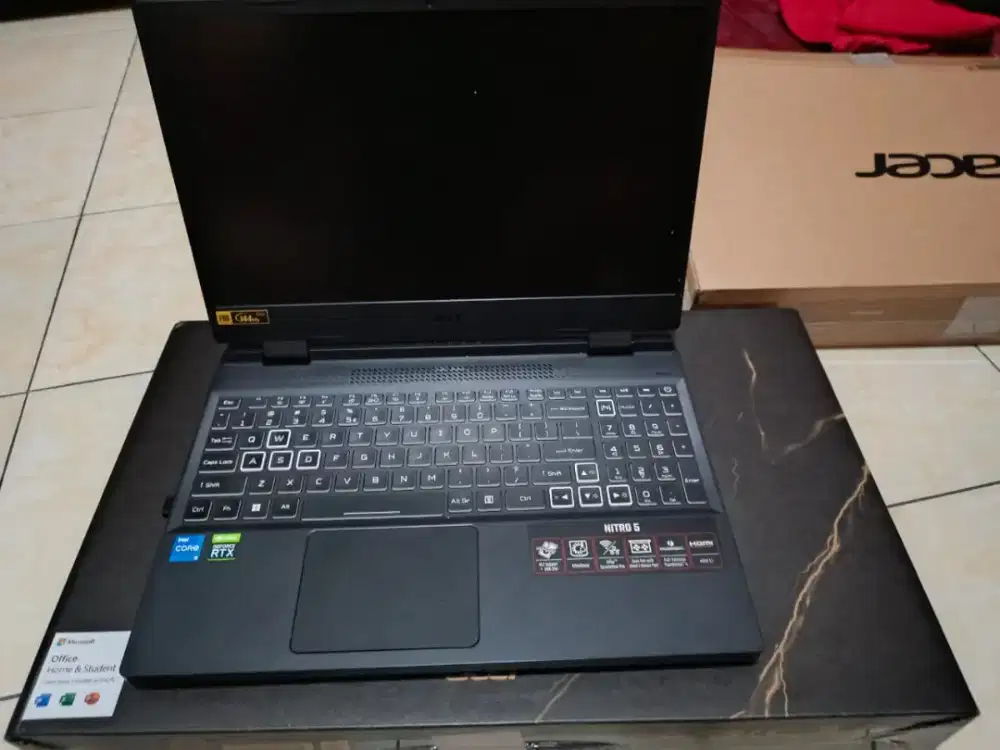 Lapoto Acer nitro