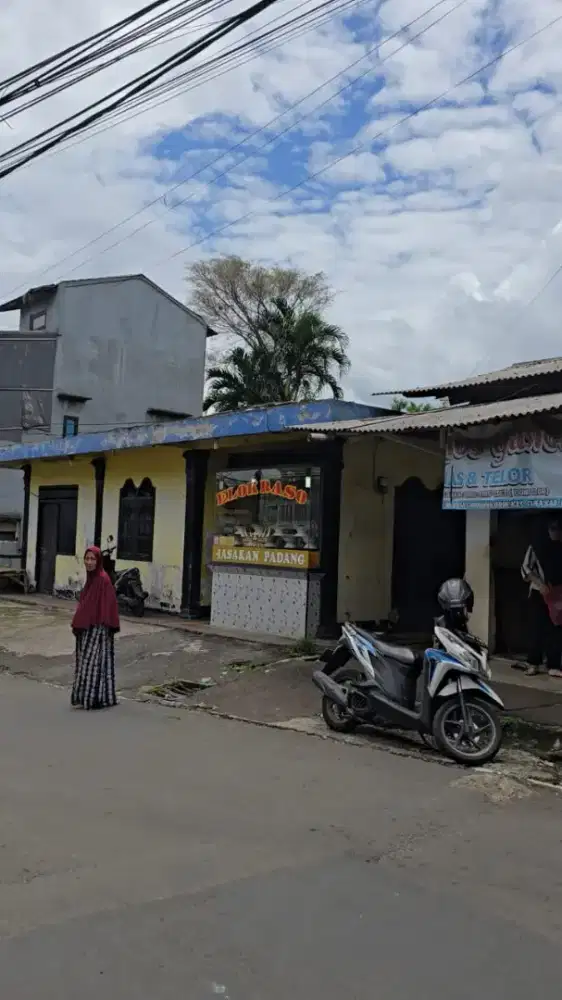 Rumah Untuk Usaha di pinggir jalan Cihideung Udik,Ciampea Kab.Bogor