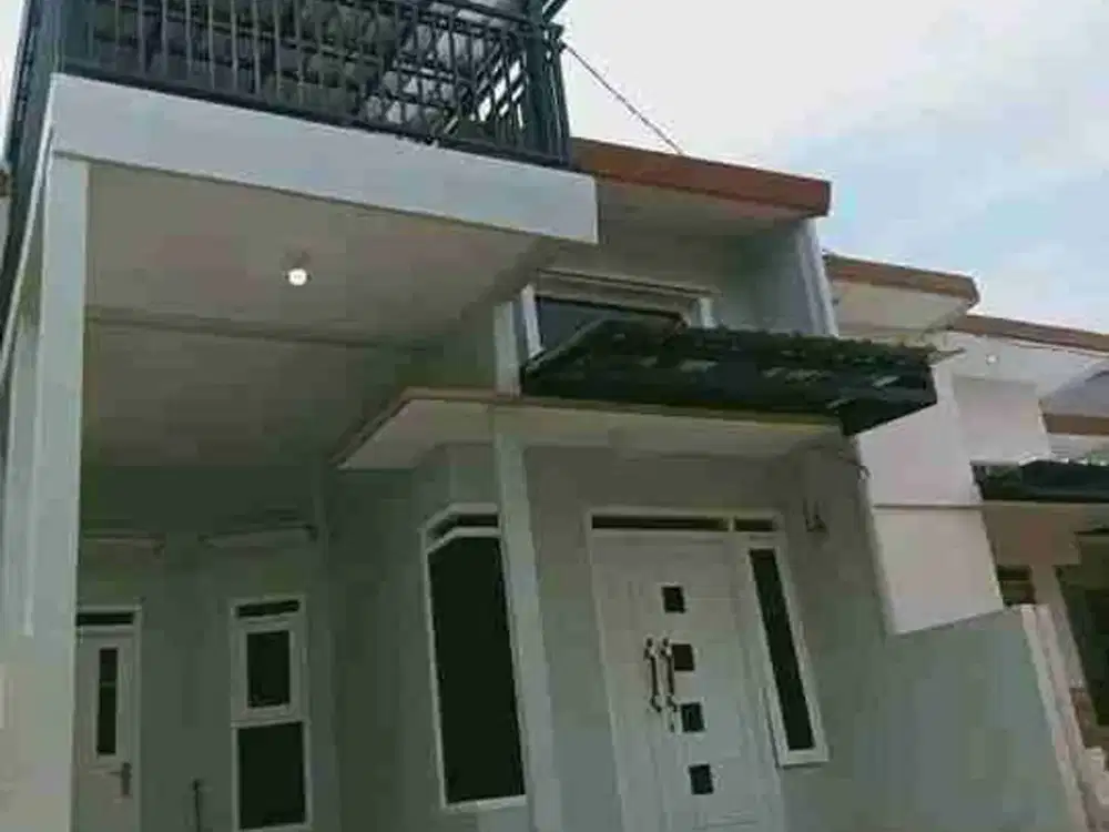 rumah exclusif promo 2 lantai dekat stasiun surat SHM